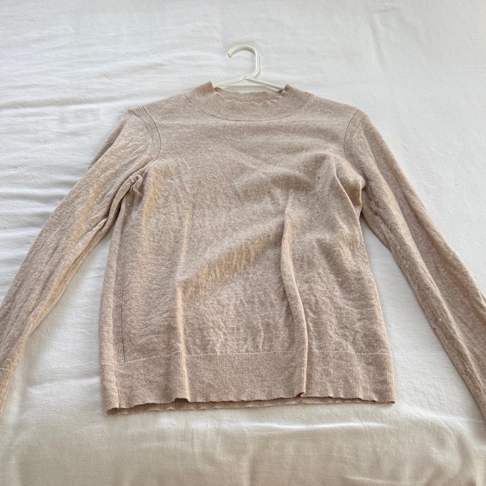 Banana Republic Beige Sweater